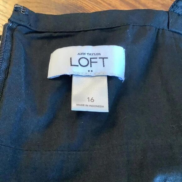 Ann Taylor Loft Striped Dress Size 16 - Elegant & Stylish - Picture 4 of 4